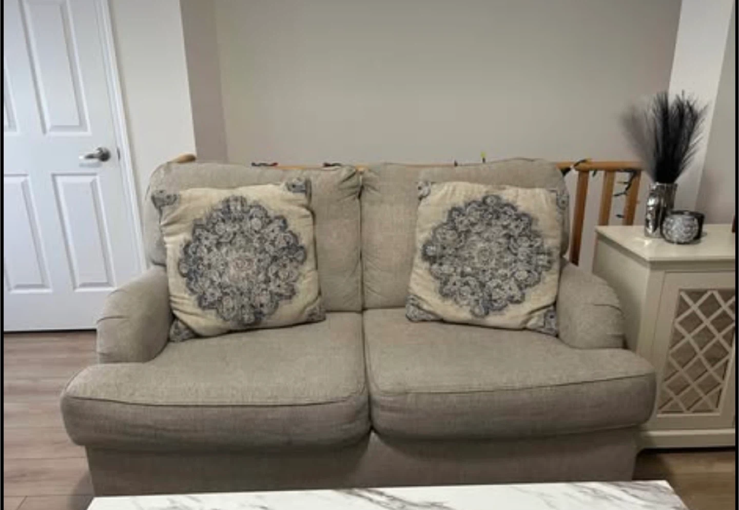 Comfortable 2-seater loveseat sofa - photo 3
