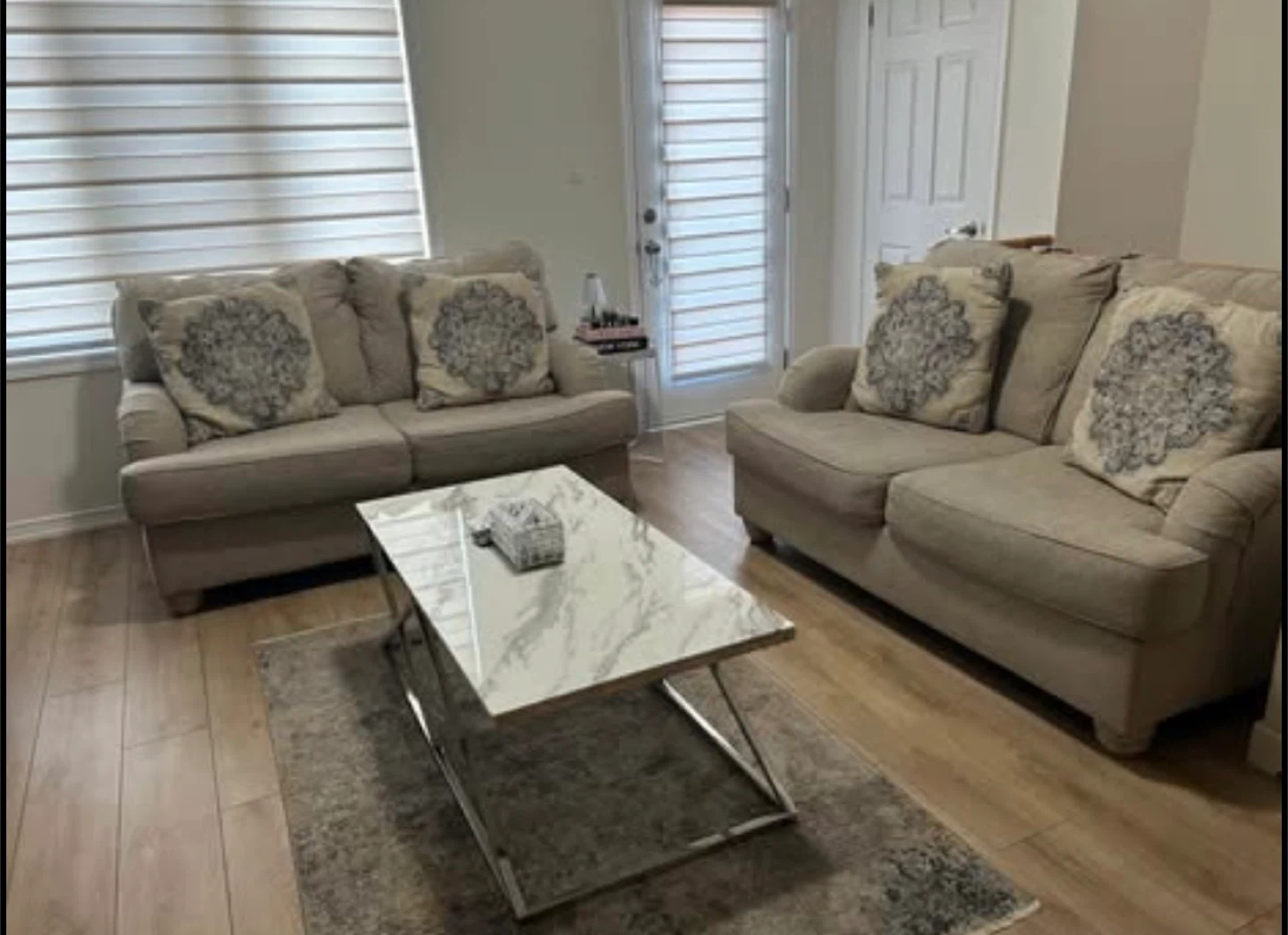 Comfortable 2-seater loveseat sofa