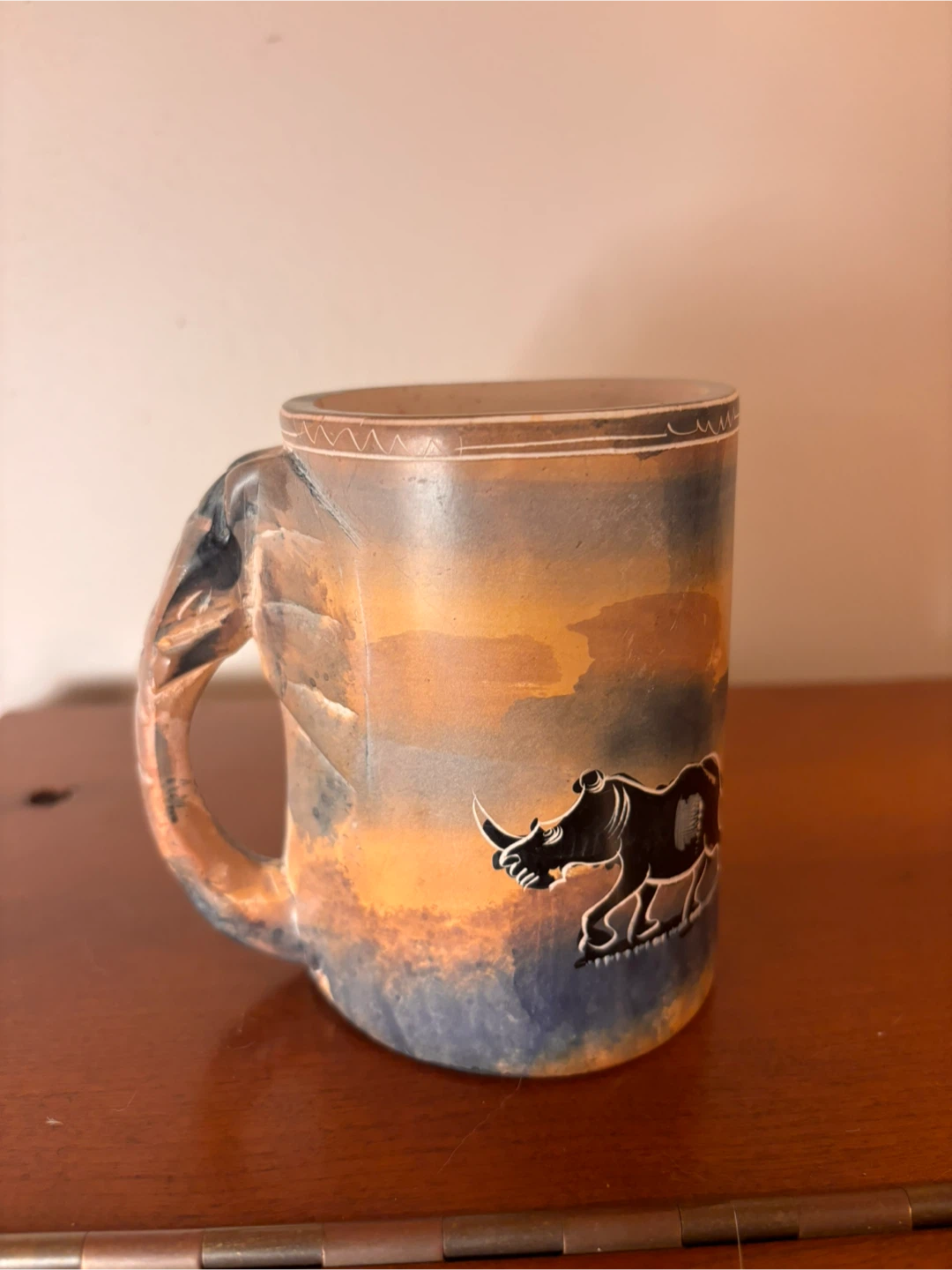 Hand-Painted Elephant Mug with Carved Handle - photo 3