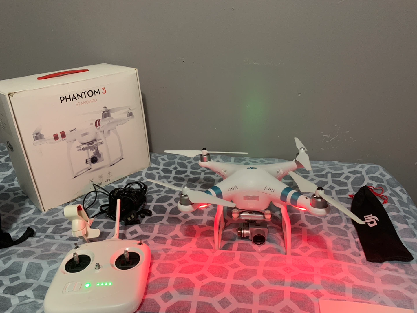 DJI Phantom 3 Standard Drone with Controller and Accessories - photo 5