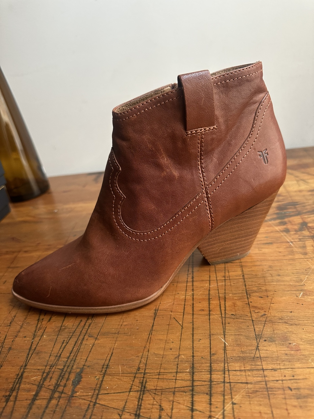 FRYE Reina Cognac Leather Stitch Detail Western Booties Size 10 - photo 3