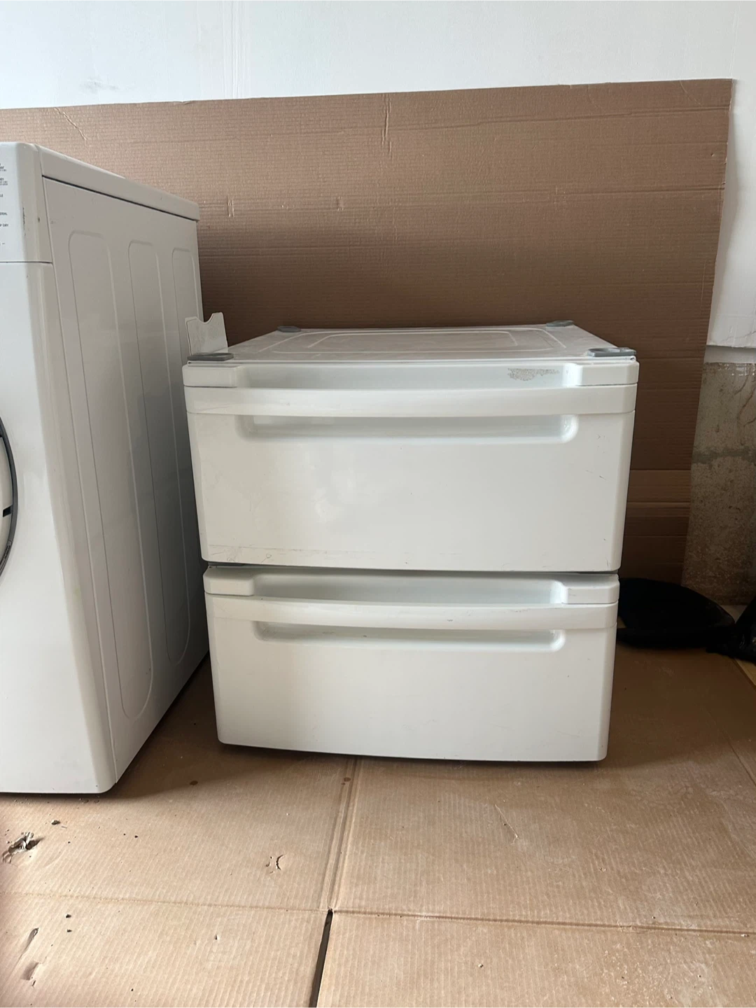 LG Washer and Dryer + Pedastalls - photo 4