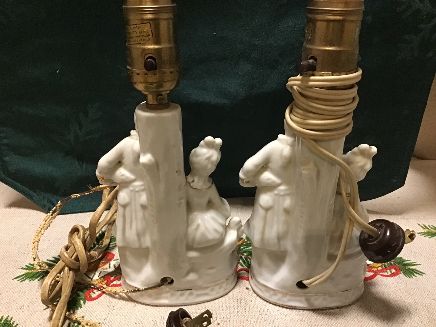 A vintage porcelain lady and man lamp base - photo 2