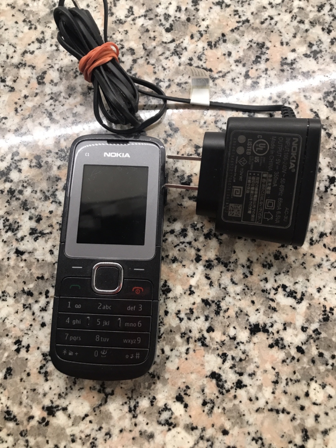 NEW Nokia C1-01 Cell Phone with Charger