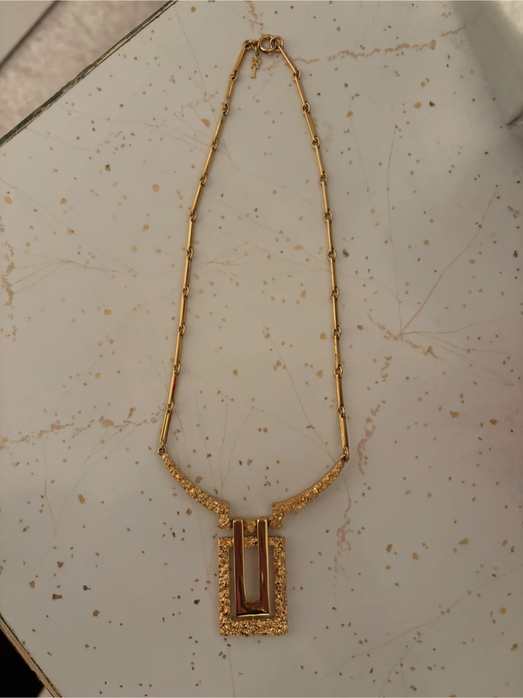 Gold Tone Pendant Necklace