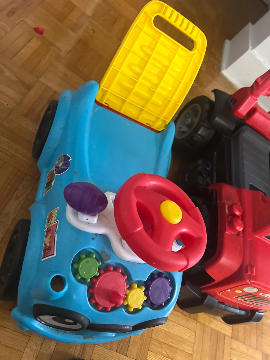 Jeep Ride-On Toy Car for Kids - photo 3