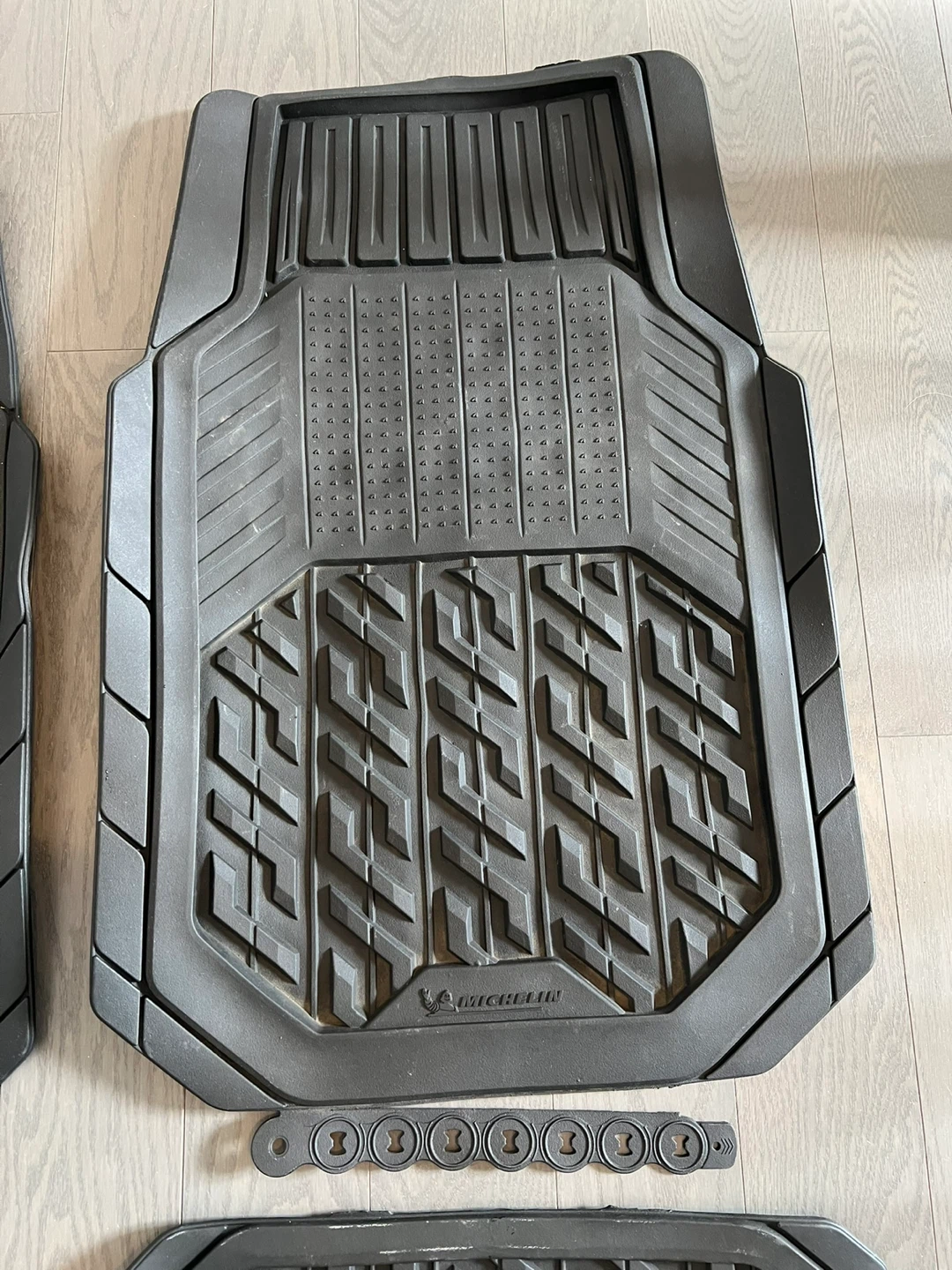 Michelin All-Season Rubber Floor Mats (Set of 4) - photo 3