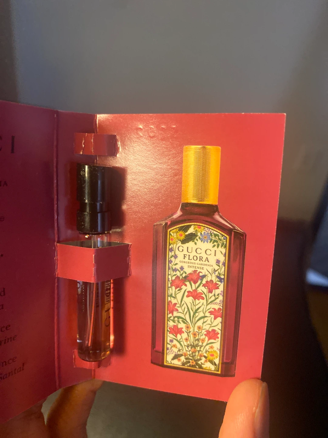 Gucci Flora Gorgeous Gardenia Eau de Parfum Intense 🏆 - photo 3