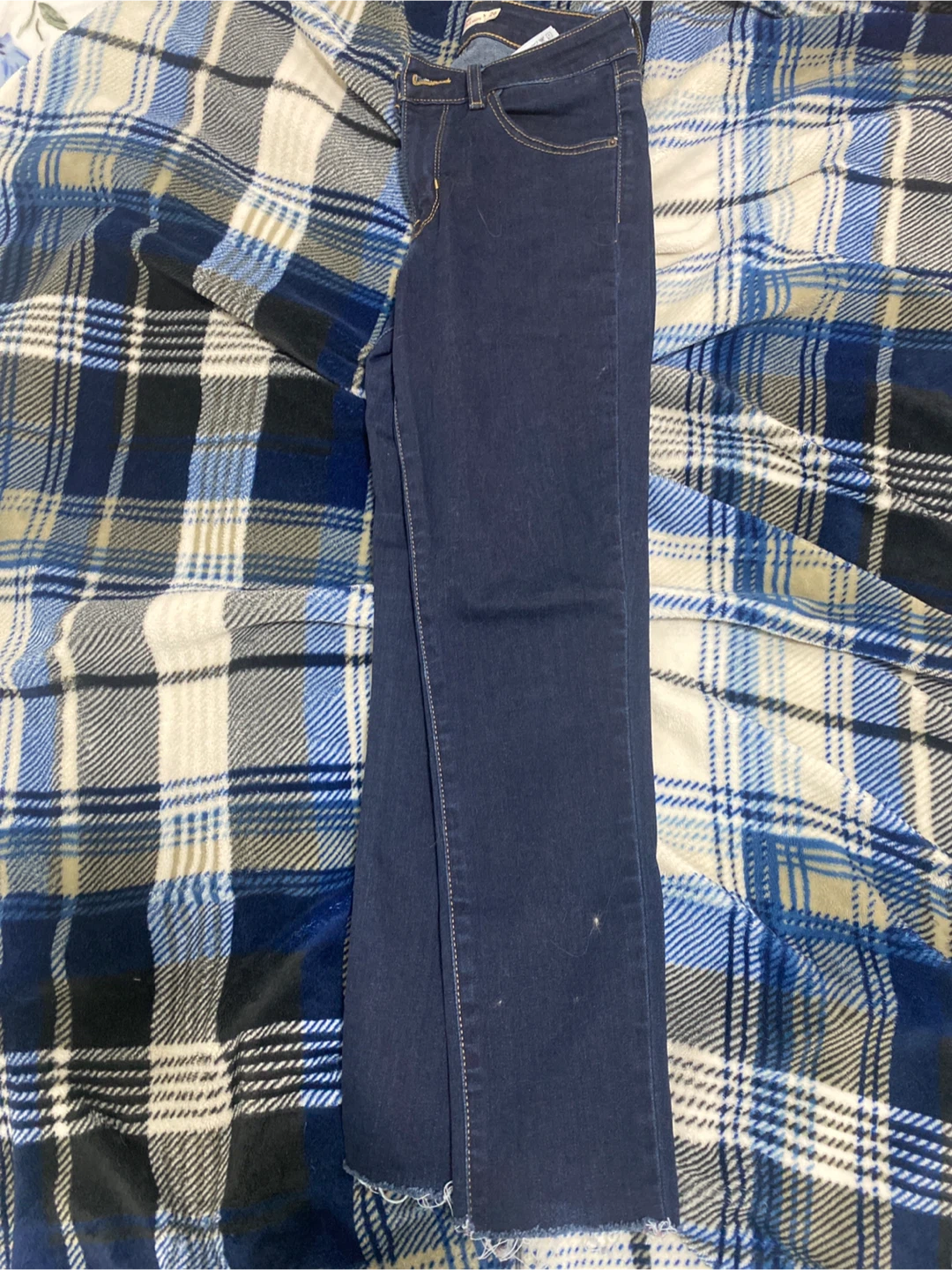Levi's Women's Dark Wash Jeans - Size 29 - photo 3