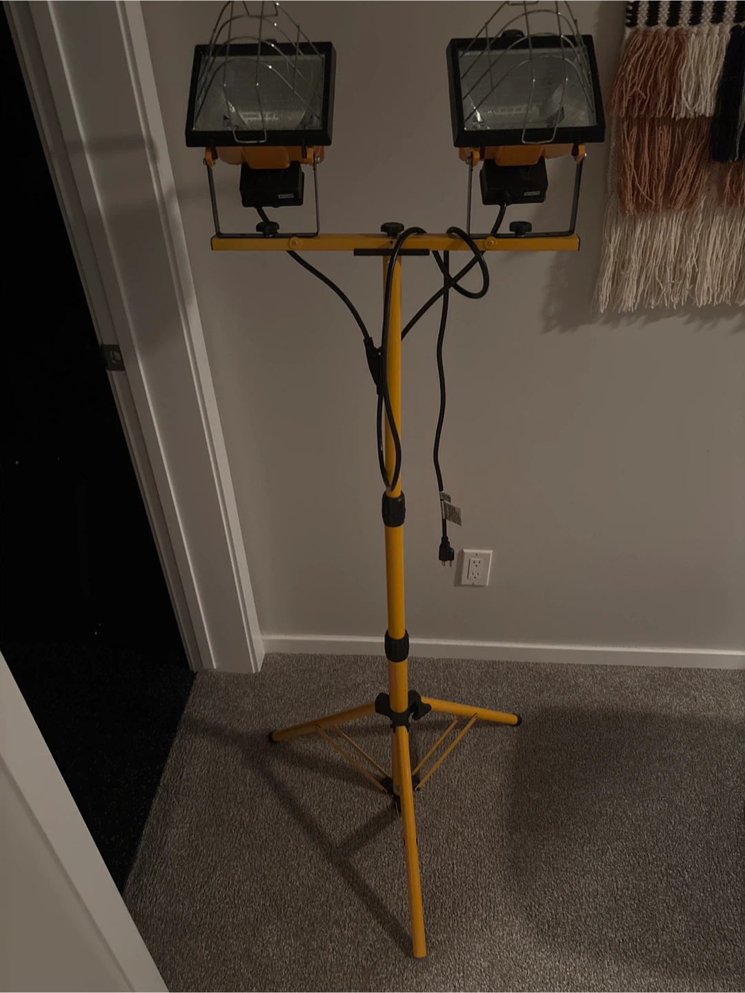 Double Head Work Light with Tripod Stand