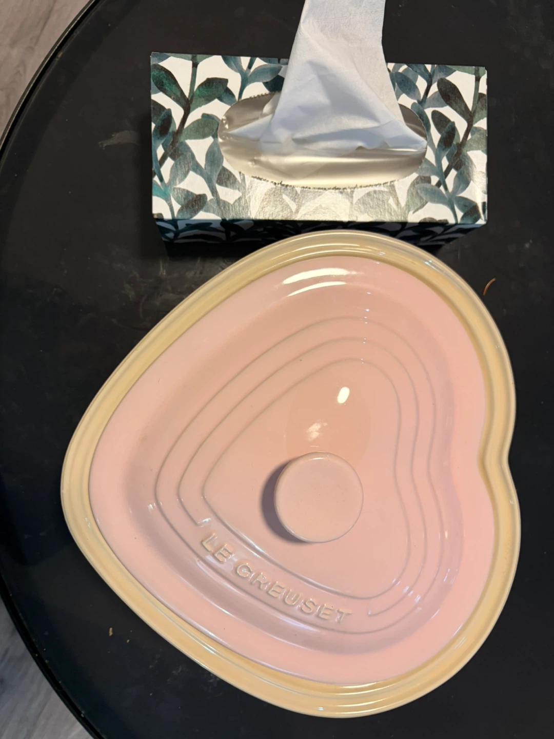 Le Creuset stoneware deep heart dish with lid - photo 3