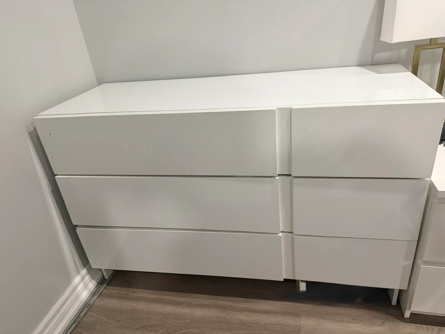 White 3 Drawer Dresser