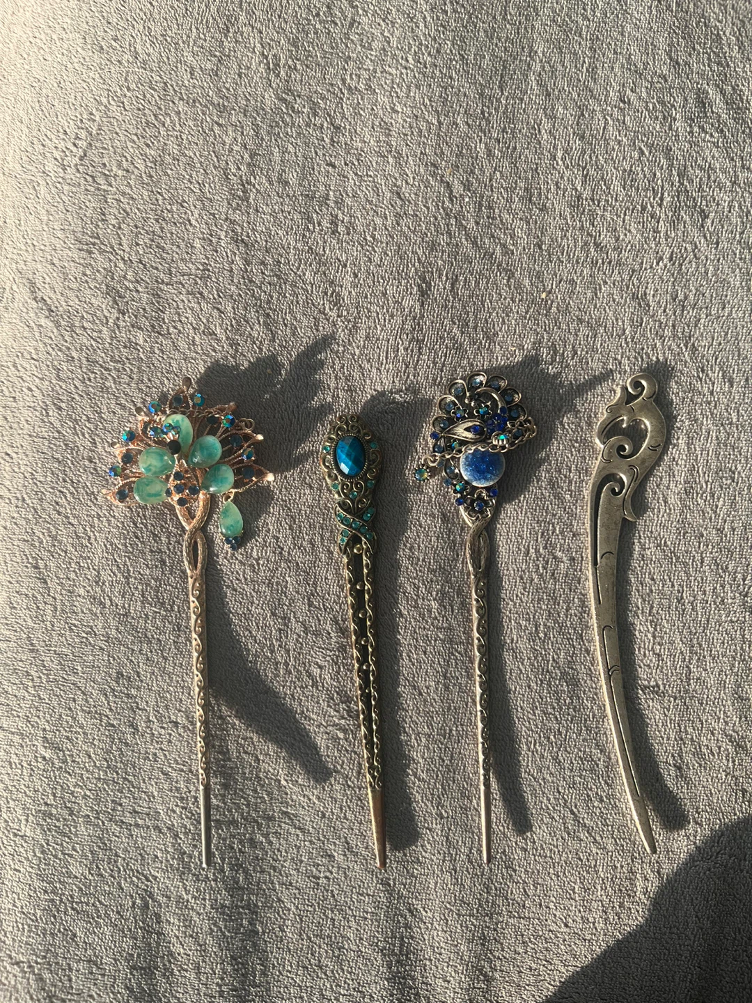 Set of 4 Decorative Hairpins