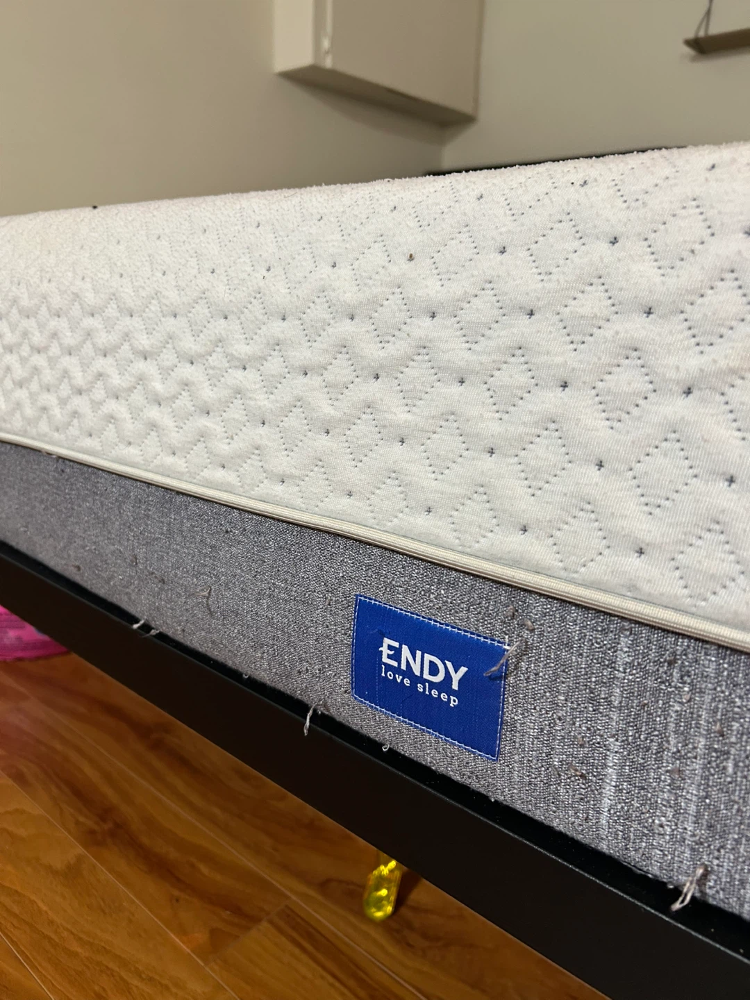 Queen size bed frame and Endy Mattress 🏆