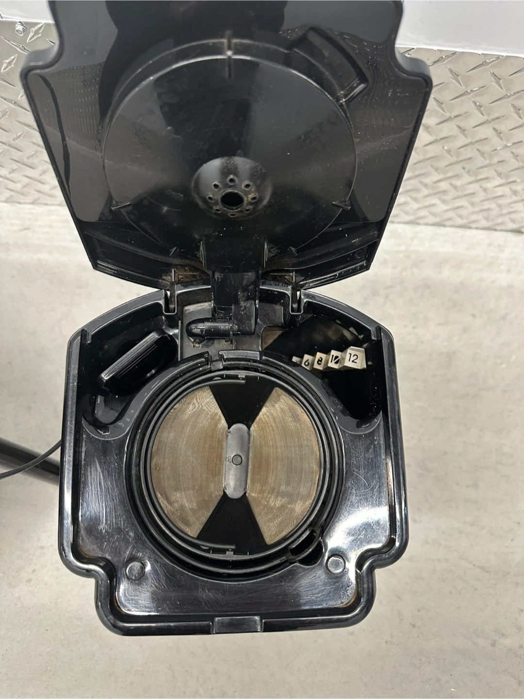 CUISINART DCC-1200RT 12-Cup Coffeemaker - photo 3