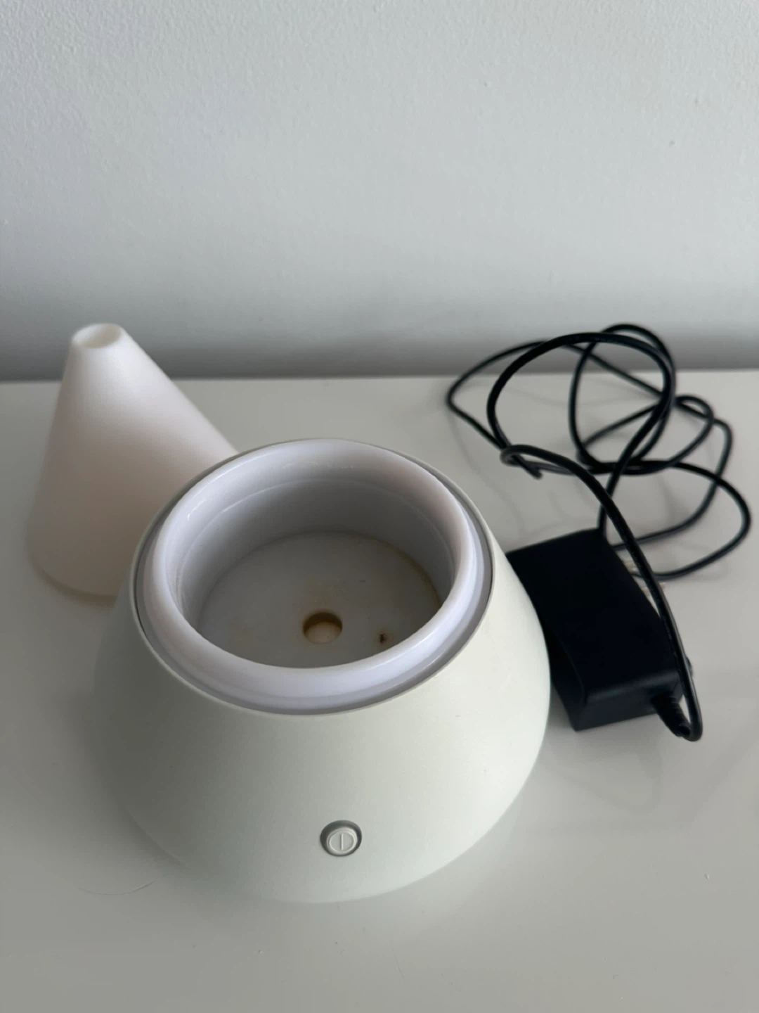White Aroma Diffuser with Power Adapter - photo 2