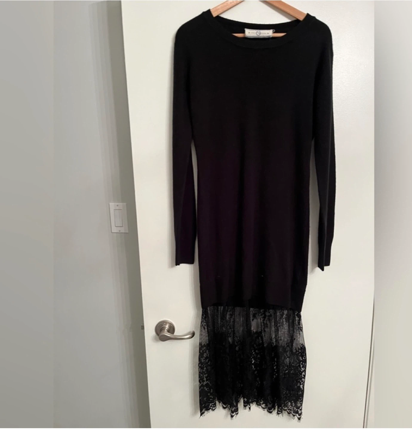 Black Sweater Dress with Lace hem 🏆 - photo 3
