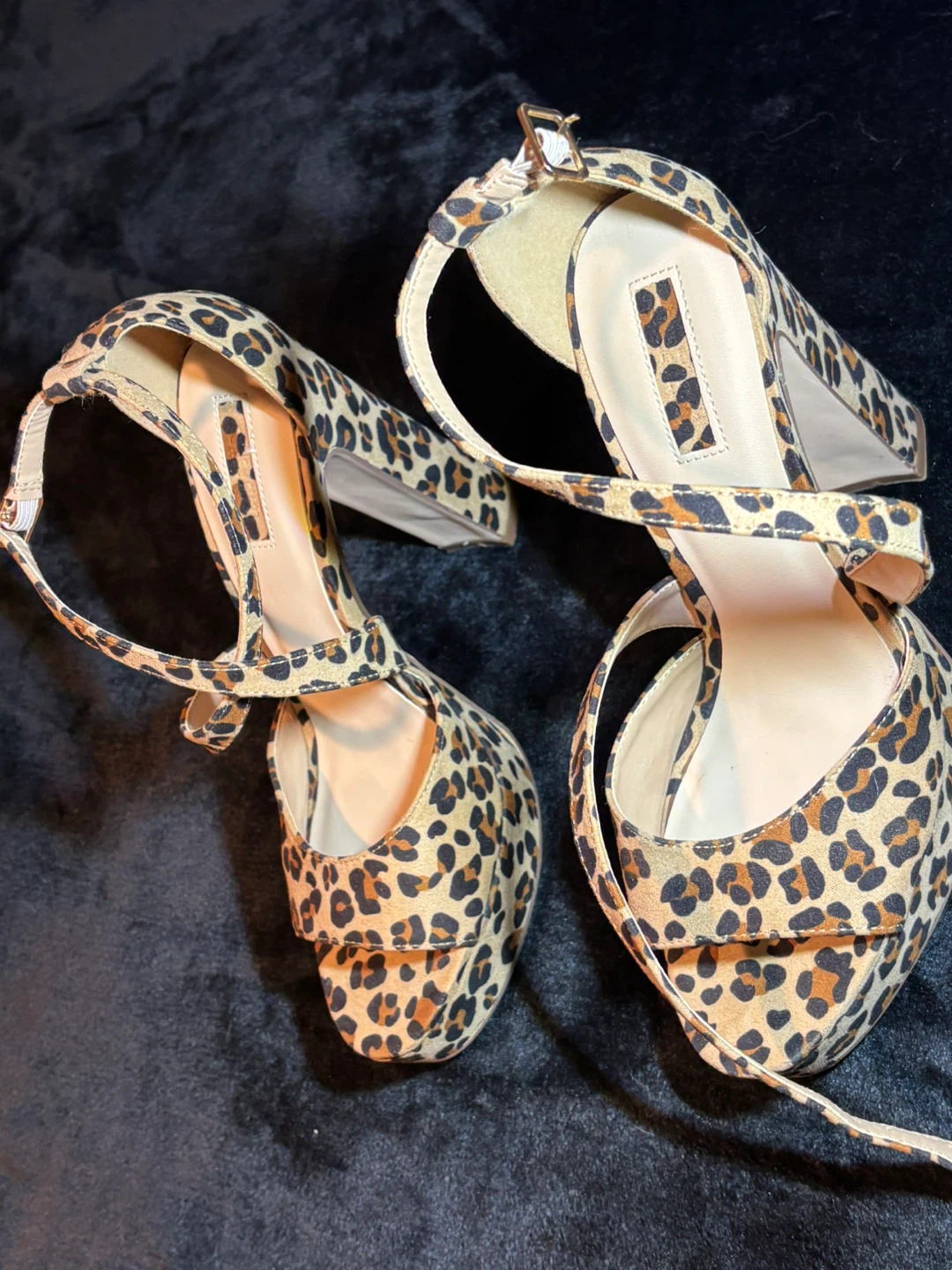 Leopard Print Platform Heels - photo 3