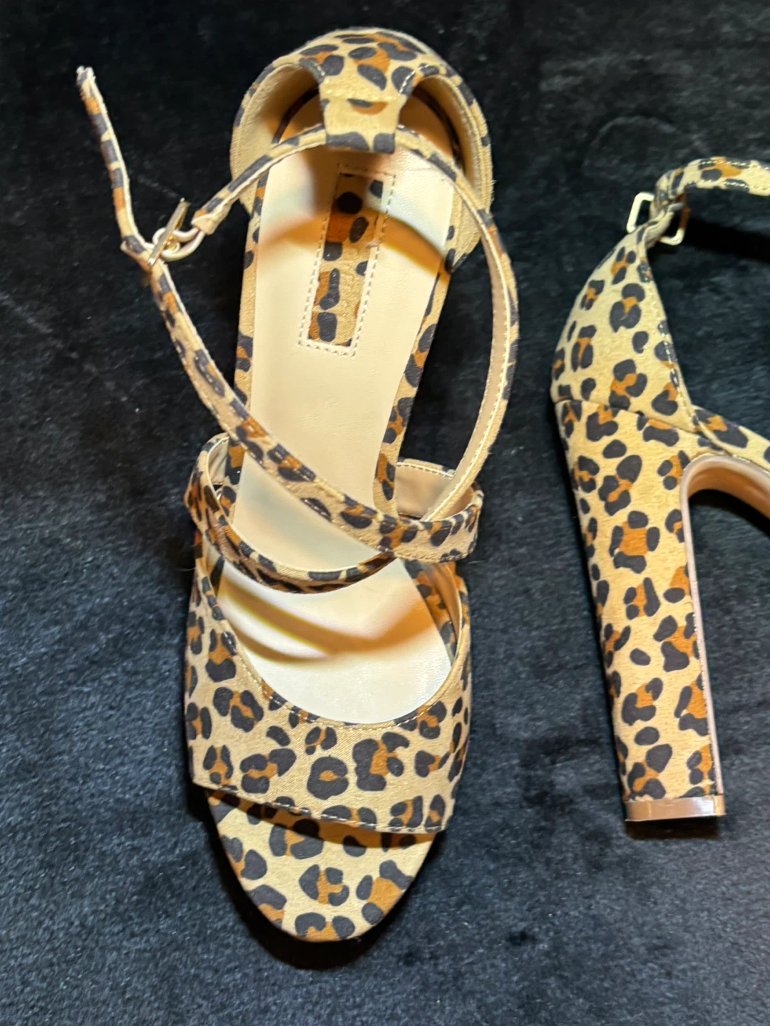 Leopard Print Platform Heels - photo 4