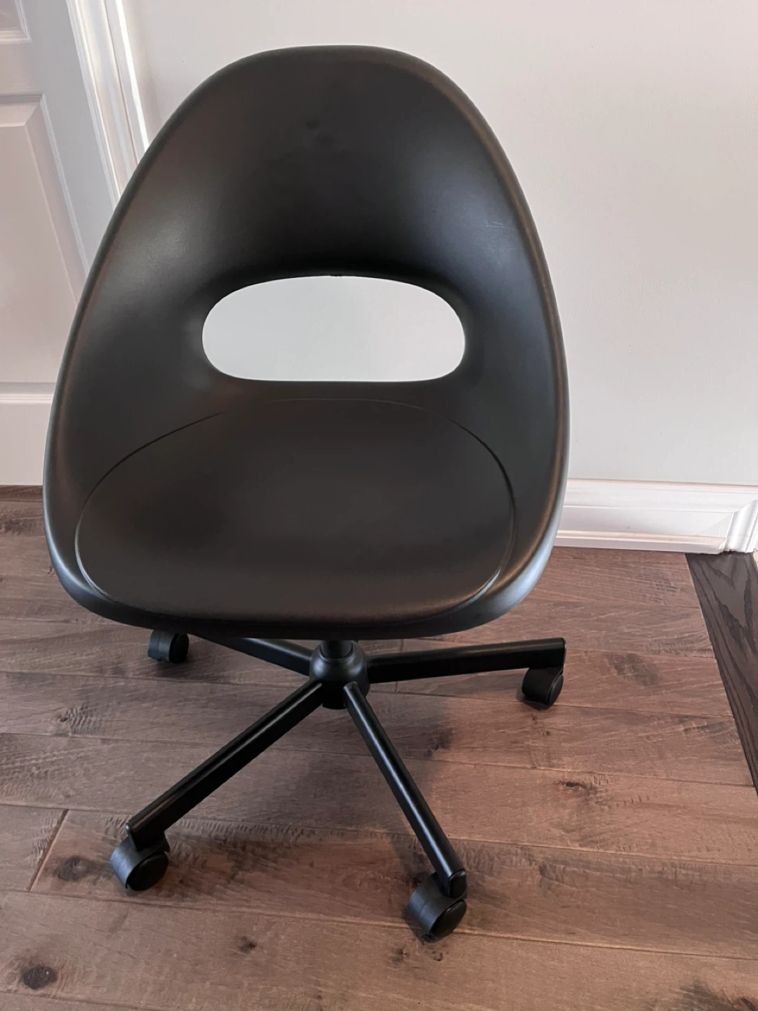 Adjustable Office Chair - photo 2