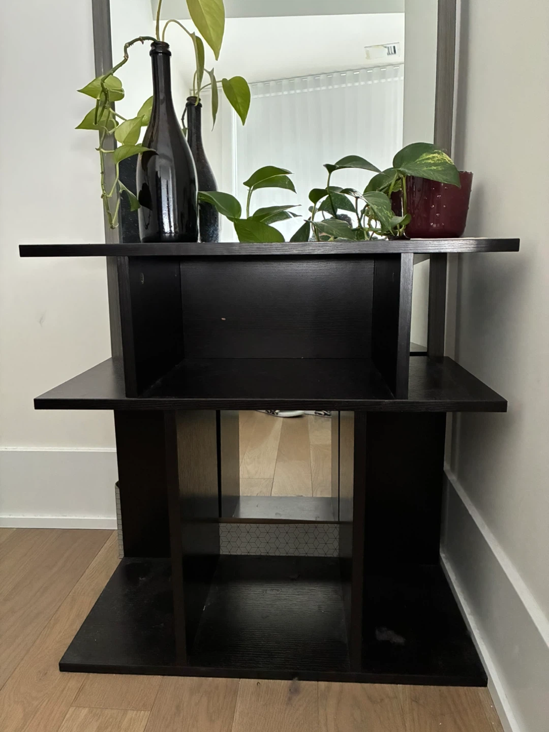 Black 6-Shelf Display Shelf