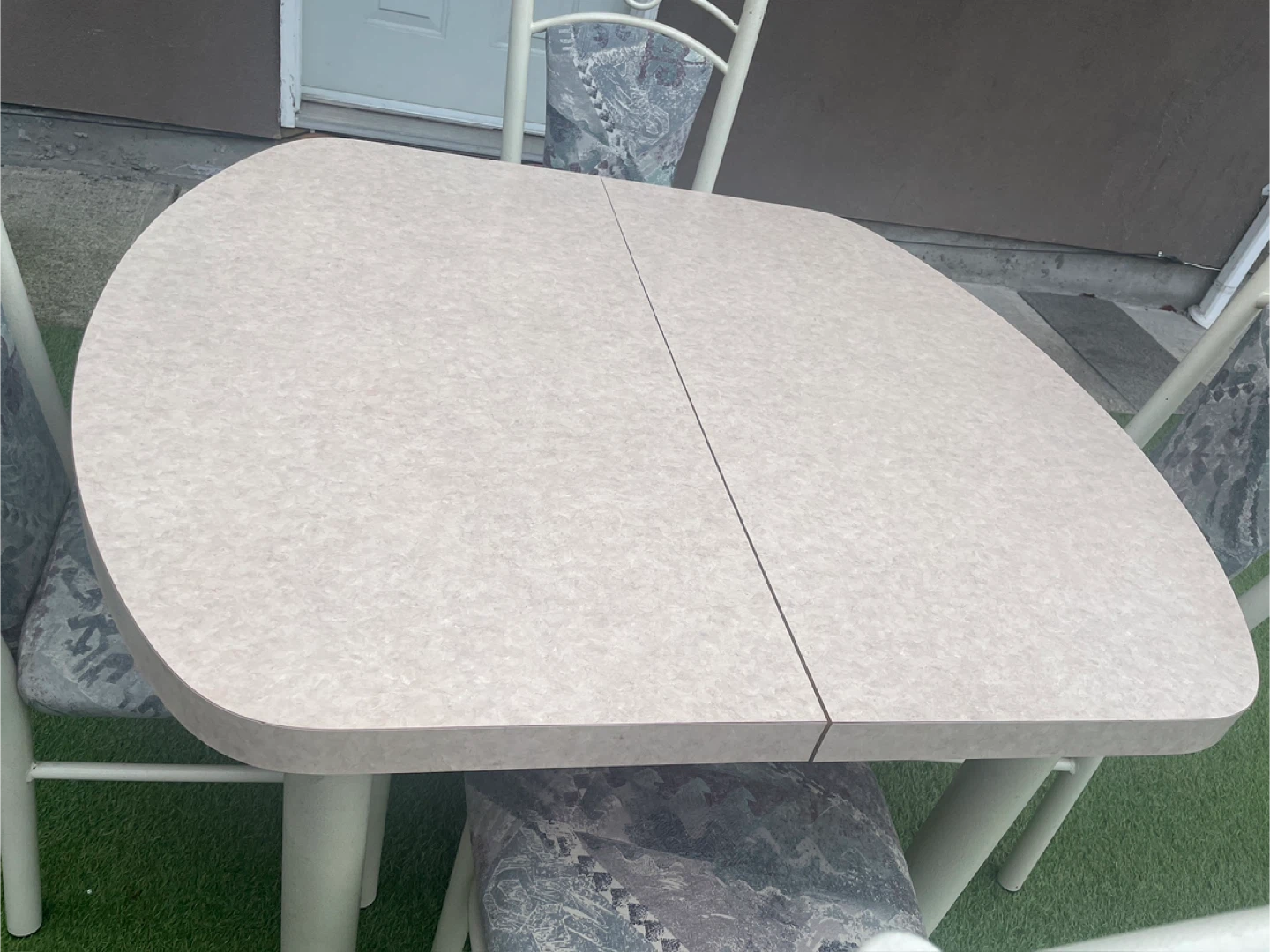 Table and 4 Chairs Dining Set - photo 5