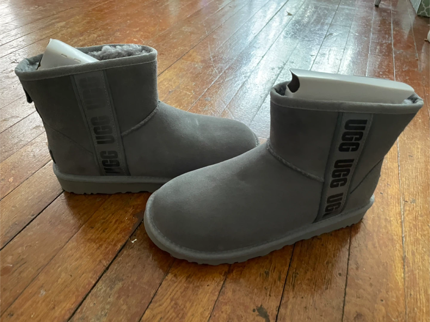 UGG Mini Boots Gray -size 7 - photo 5