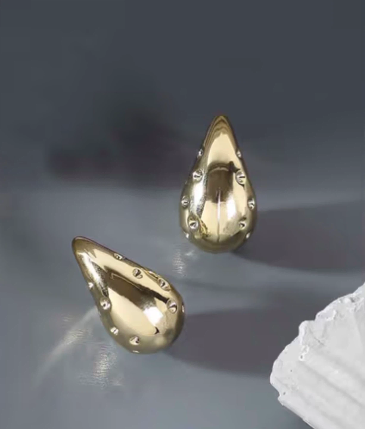 Gold plated Teardrop Earrings with Rhinestones - photo 3