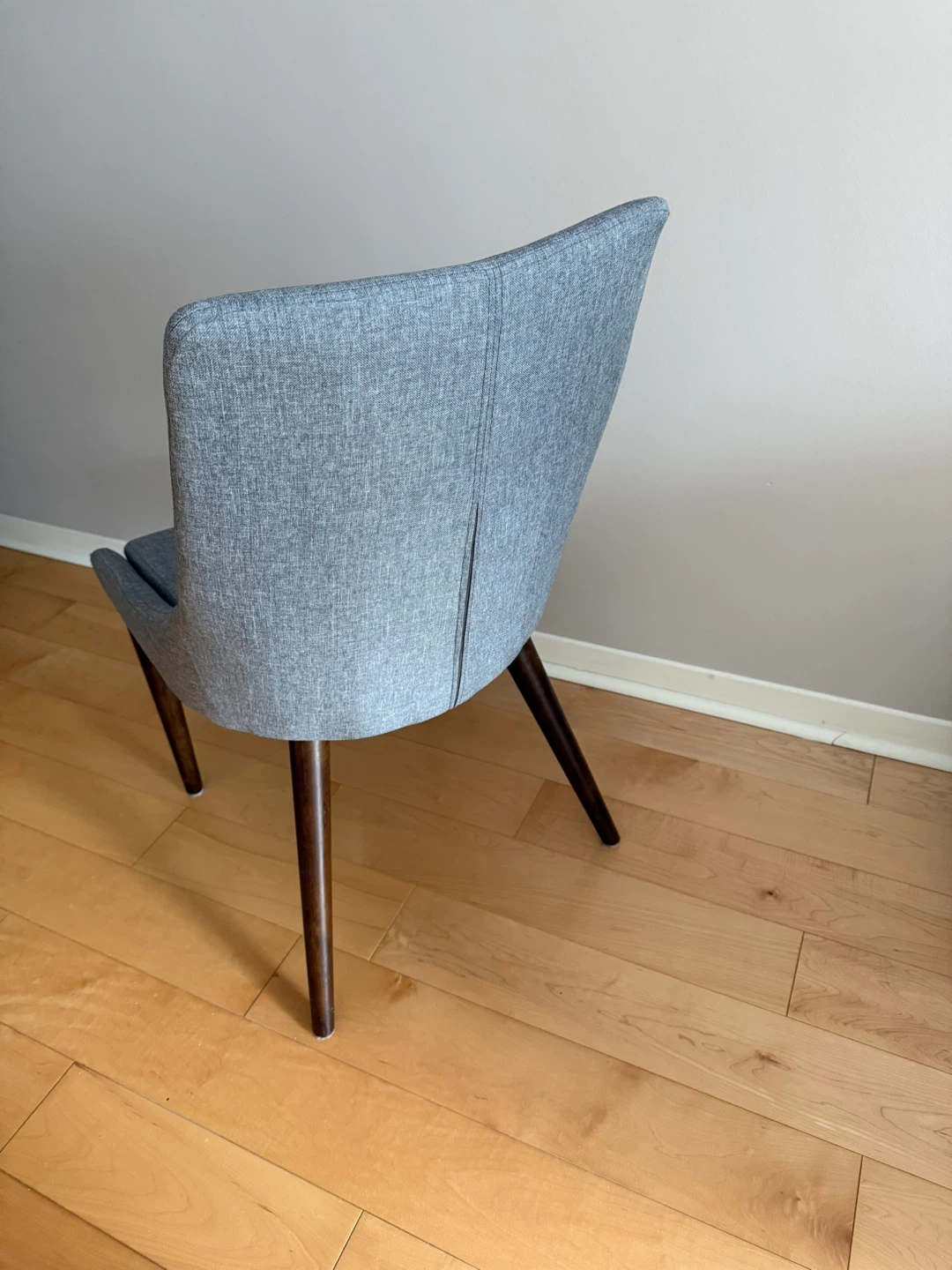 Round Dining Table and 4 Chairs - photo 4