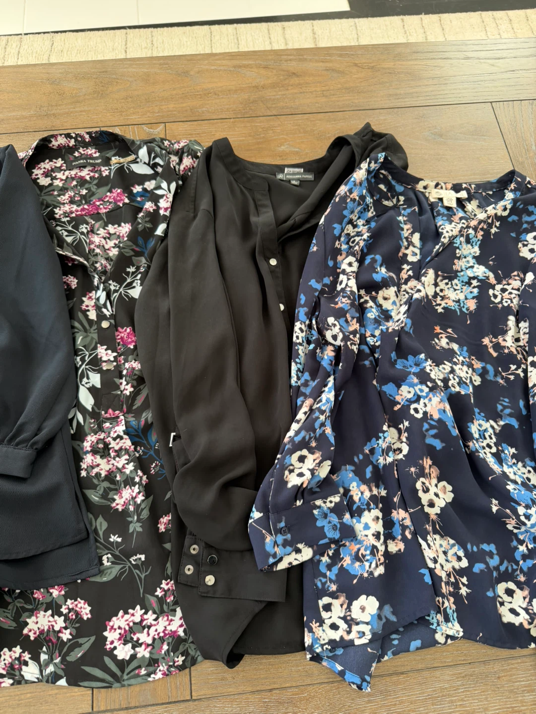 Lot of 5 Women's Blouses bundle - photo 3