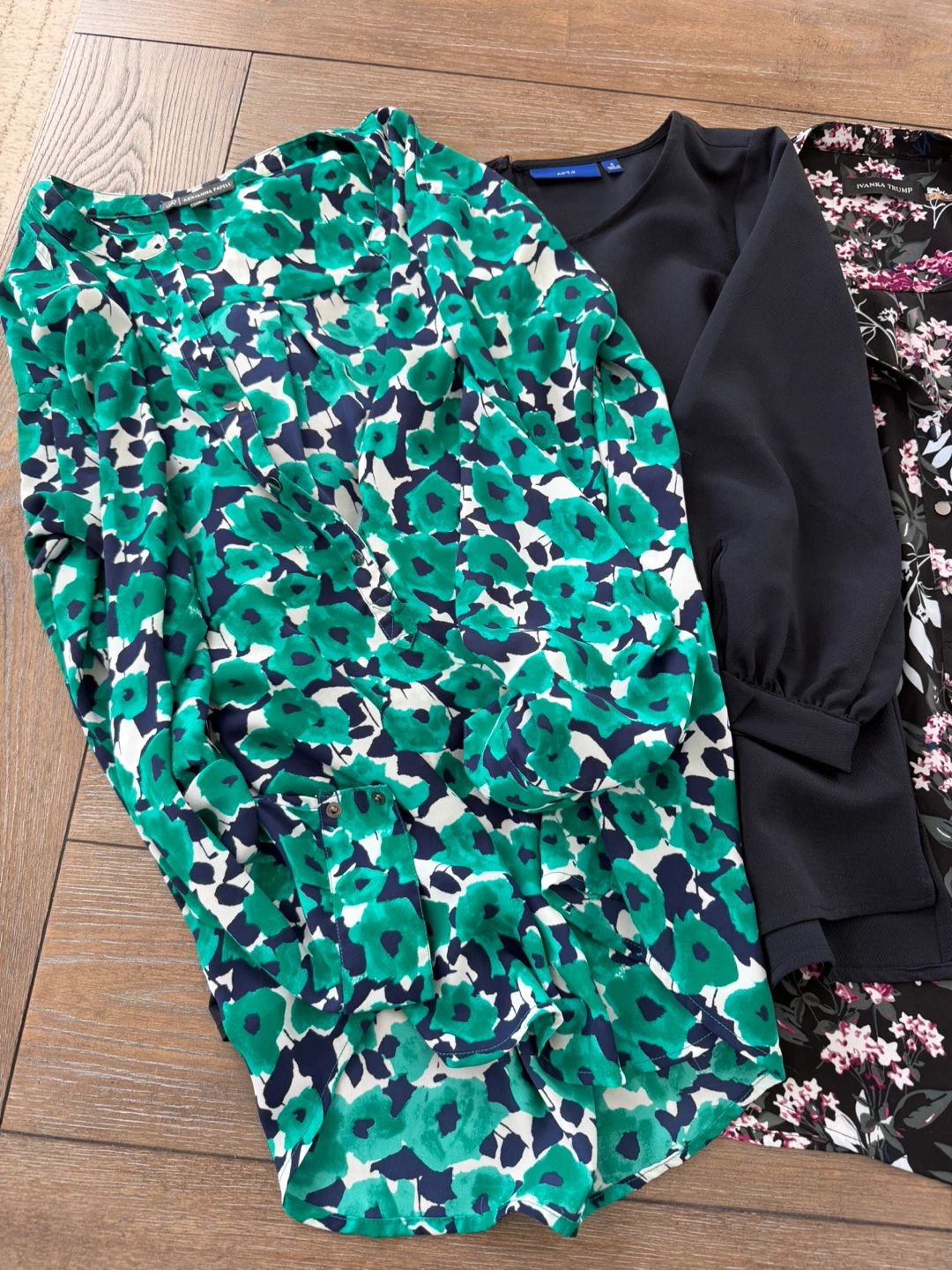 Lot of 5 Women's Blouses bundle - photo 2