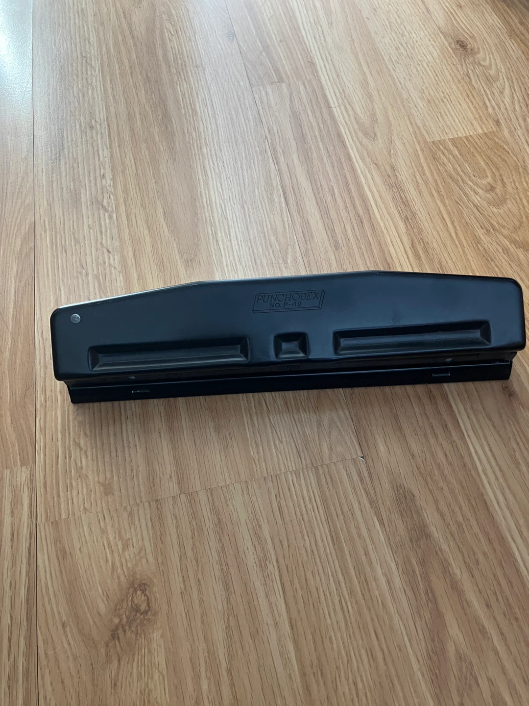 Three hole punch