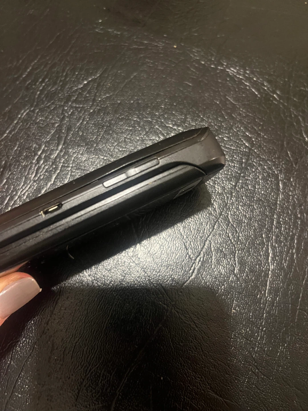 LG Flip Phone - photo 3