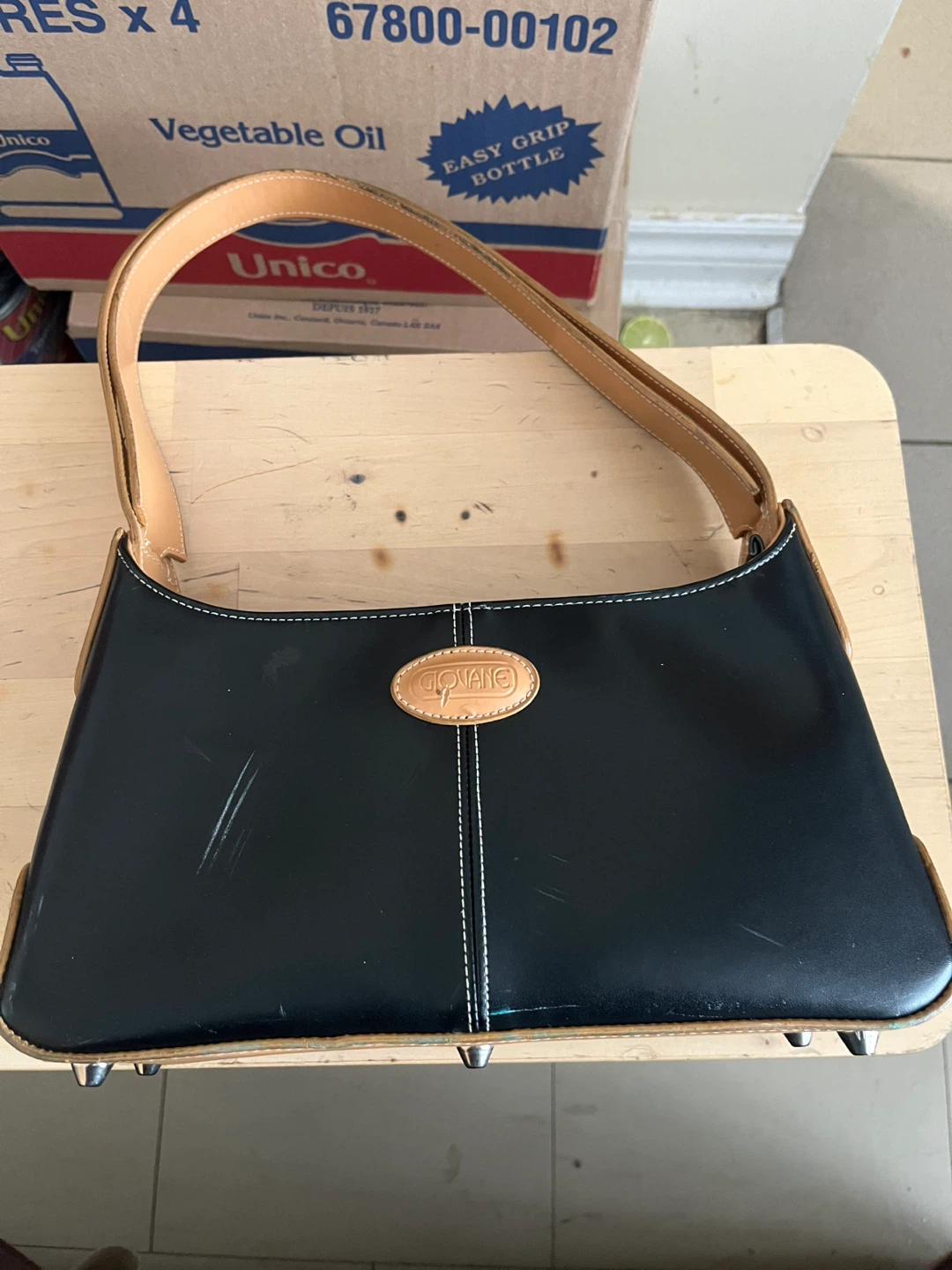 Y2K GIOVANNI Black & Tan Shoulder Bag