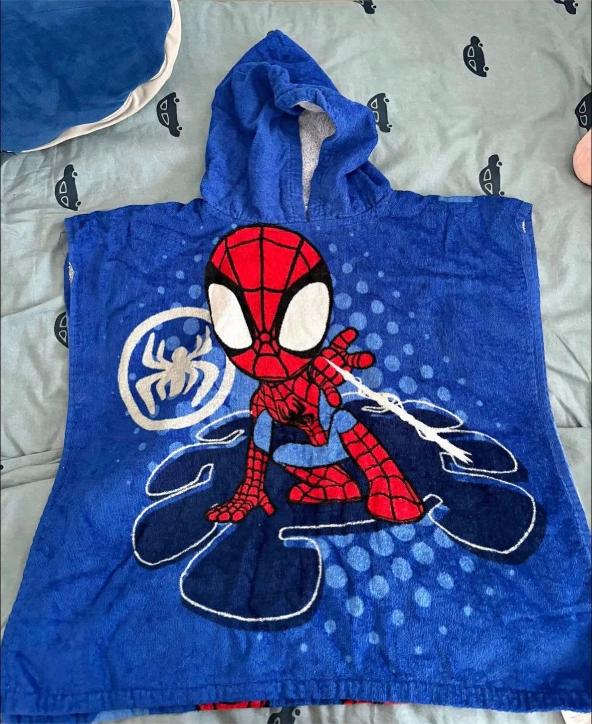 New without labels- Spidey hooded towel