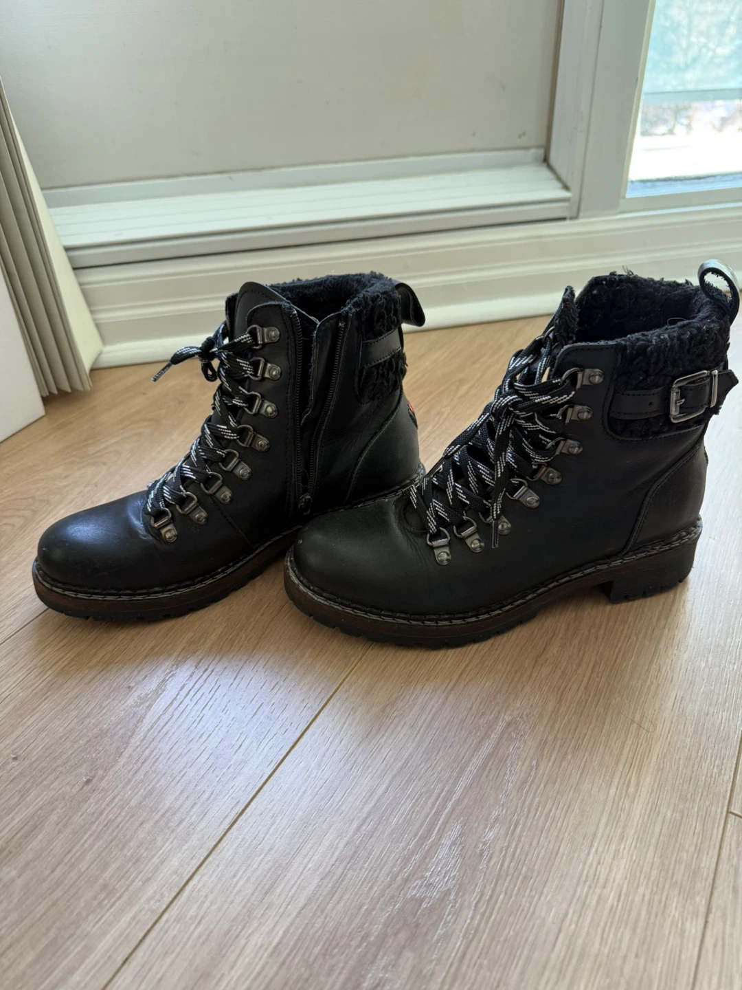 Pajar Black Fur-Lined Winter Boots - Size 7.5 - photo 2