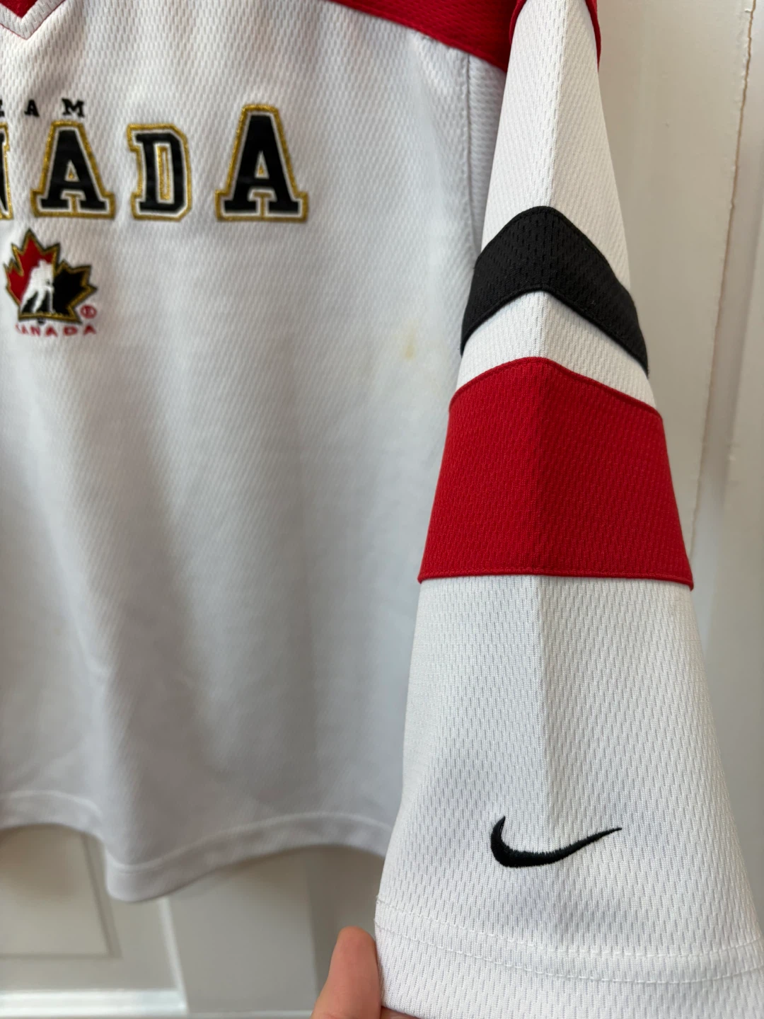 Nike Team Canada Hockey Jersey Youth Size 8 - photo 3