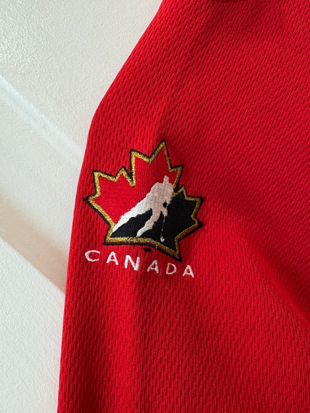 Nike Team Canada Hockey Jersey Youth Size 8 - photo 4