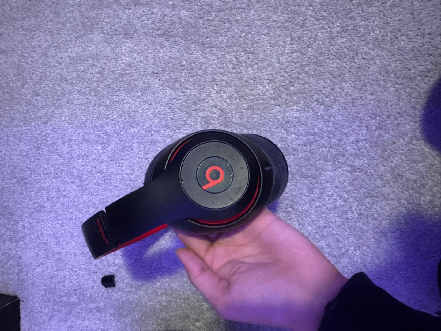 Beats Solo 2 Wireless Headphones - Red - photo 5