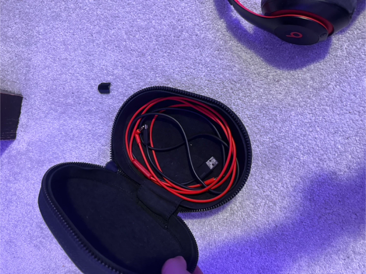 Beats Solo 2 Wireless Headphones - Red - photo 3