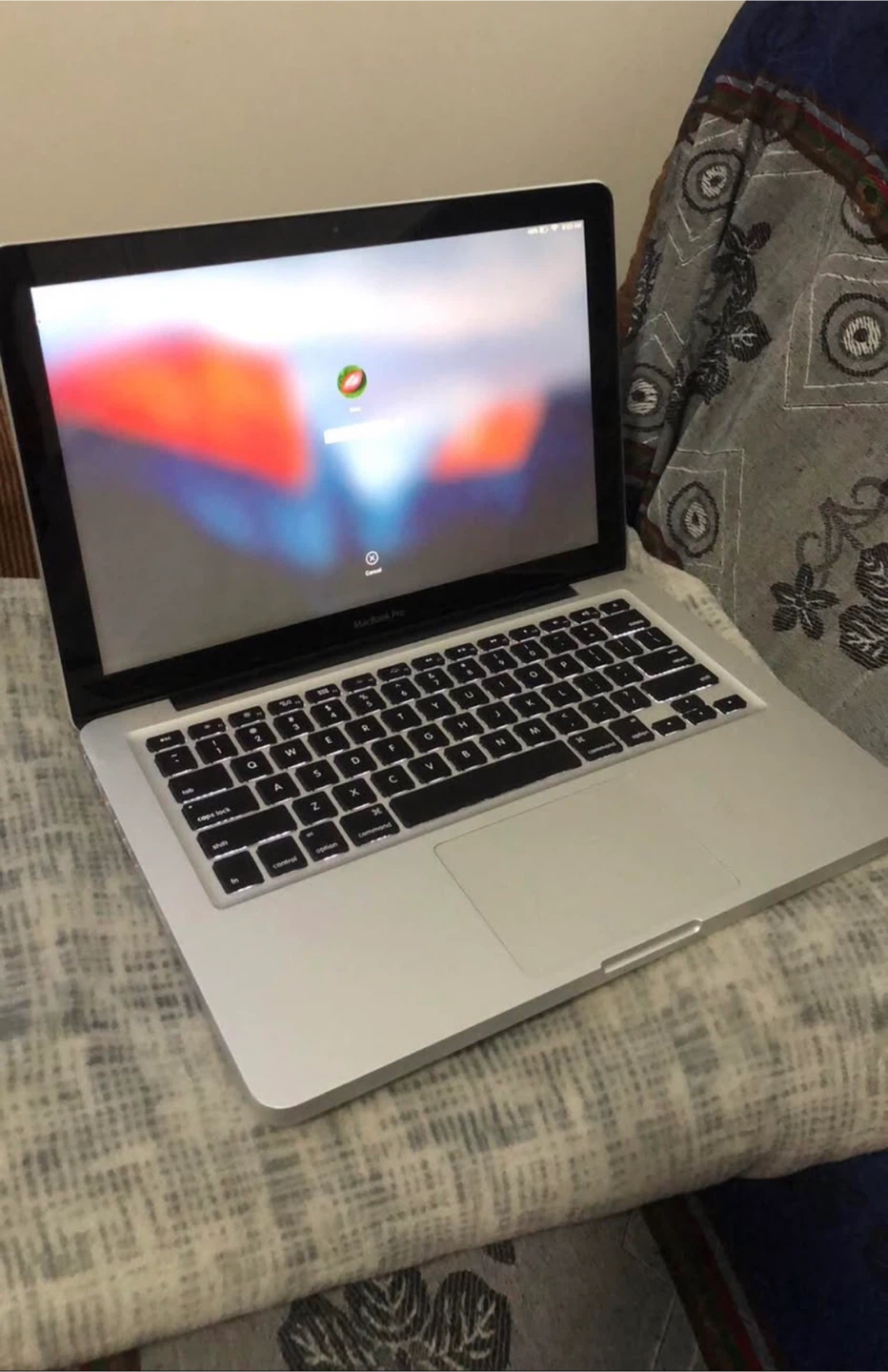 Apple MacBook Pro Laptop