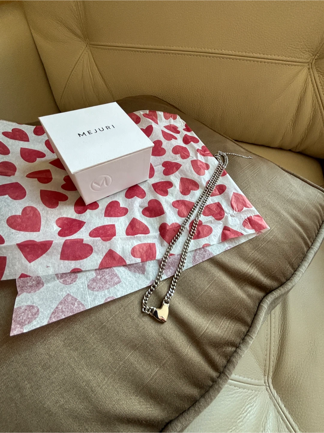 Heart Necklace 18” and Mejuri box - photo 2