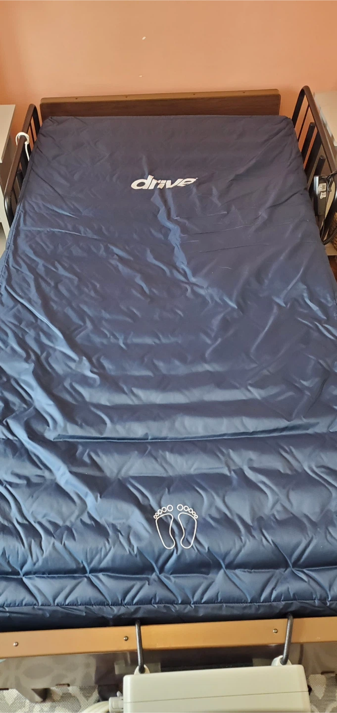Drive bariatric air mattress and bariatric motorized bed frame - photo 5