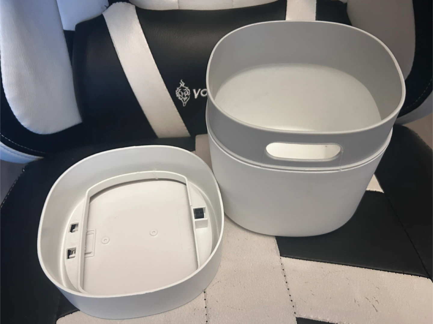 White Oval Trash Can - photo 5