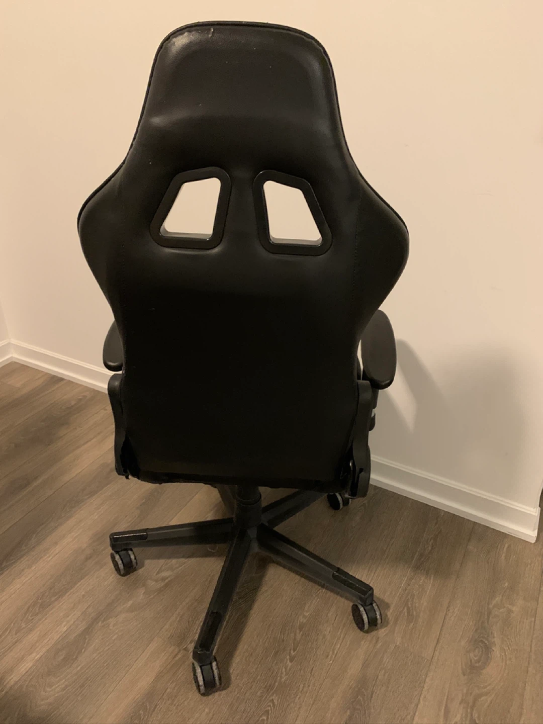 Black Gaming Chair - photo 2