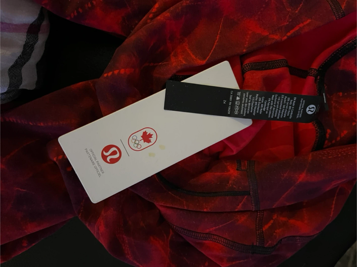 New Lululemon 🇨🇦Team Canada 🇨🇦Limited Edition Leggings - photo 4