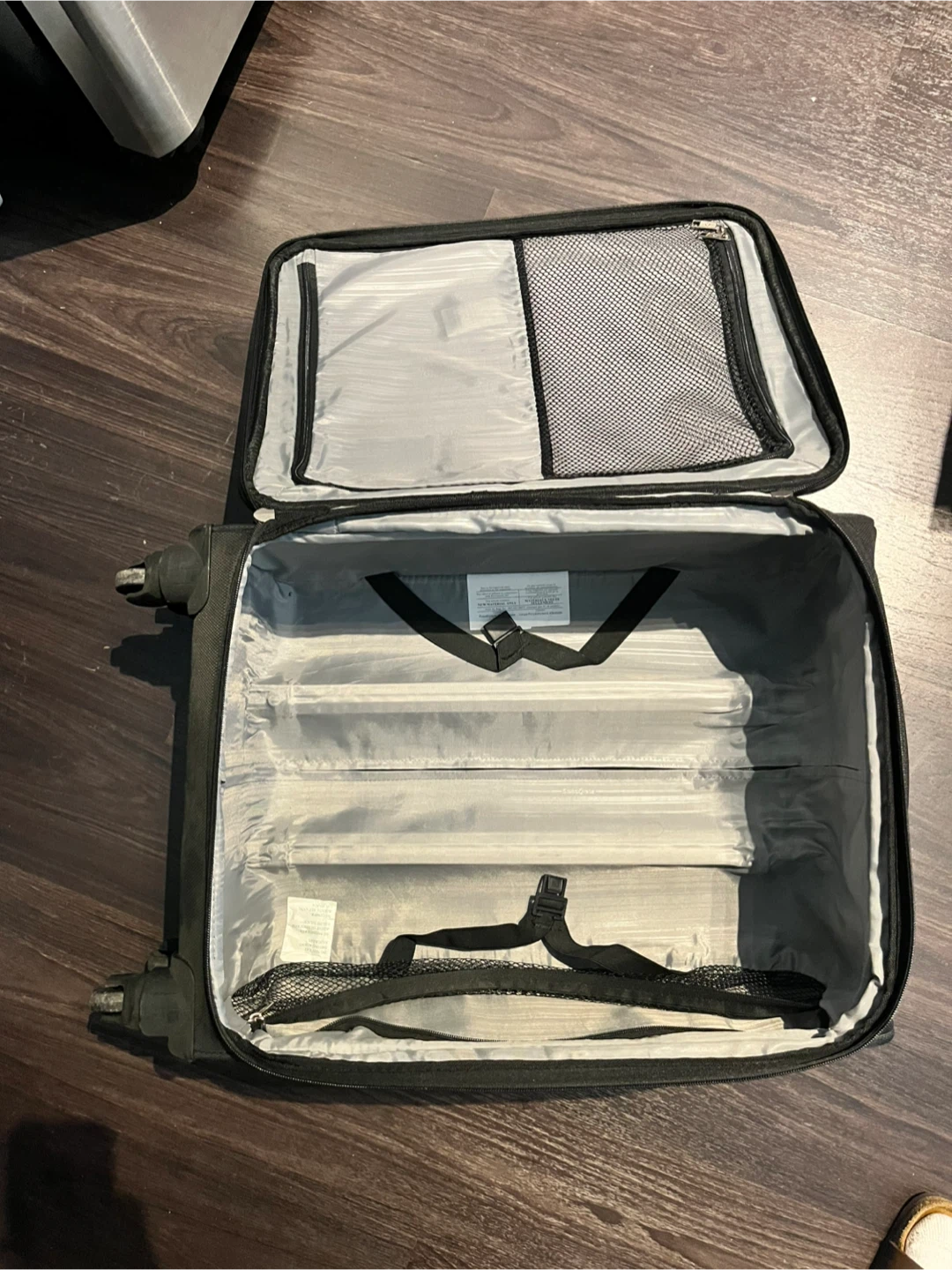 Samsonite Black Spinner Suitcase - photo 3