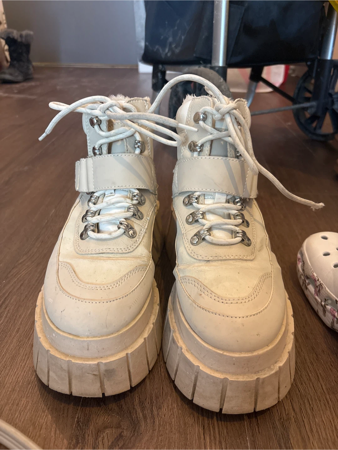 Cream Platform Boots with Fur Lining