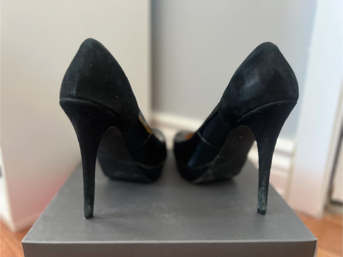 Charles by Charles David Black Suede & Patent Leather Heels - photo 4