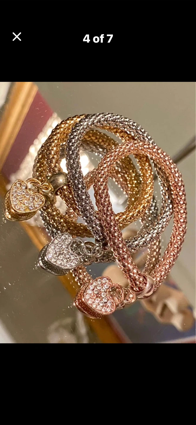 💖Set of 3-Toned Metallic Heart Charm Bracelets - photo 4